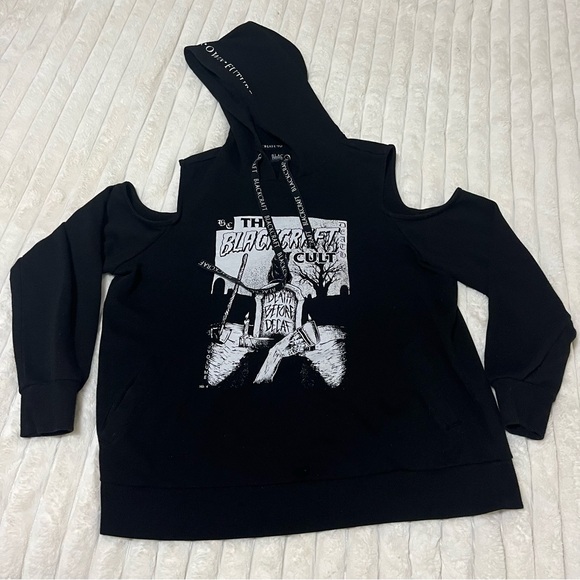 Hot Topic Tops - Blackcraft Cult Open Shoulder Hoodie